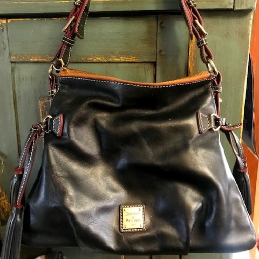 Dooney & Bourke Bag